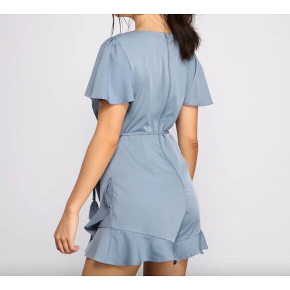 Windsor XS Dusty Blue Ruffle Wrap Vneck Tie Front Short Sleeve Romper Dress - Picture 2 of 9